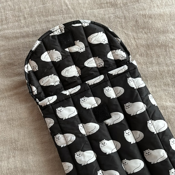 BAGGU Cat Print Puffy Laptop Sleeve NWOT - Picture 5 of 9